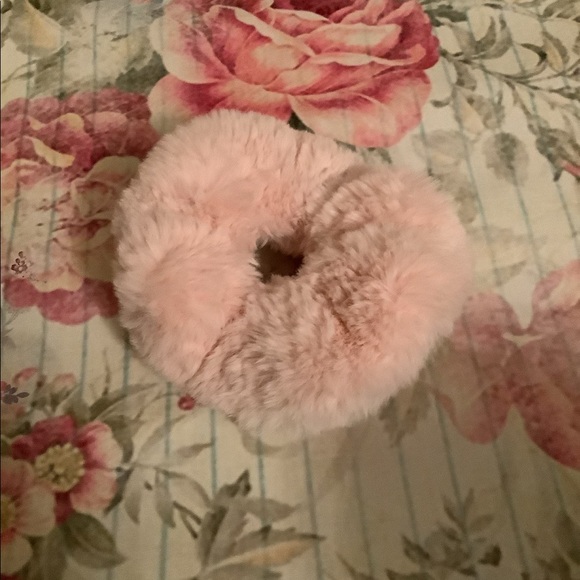 Scrunchie - Picture 2 of 2